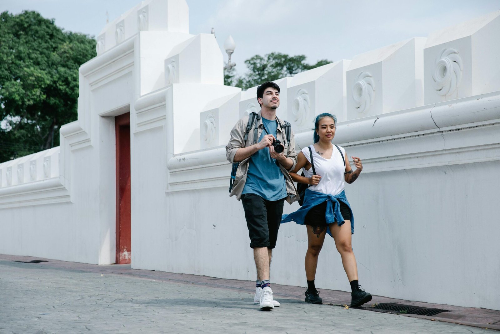 Best Travel Shoes for Walking Tours in the USA
