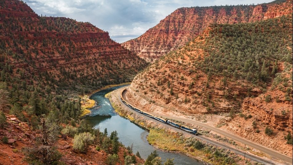Luxury rail experiences for retirees across America
