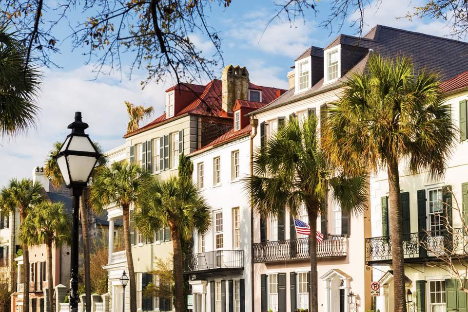 Senior-friendly cultural itineraries
